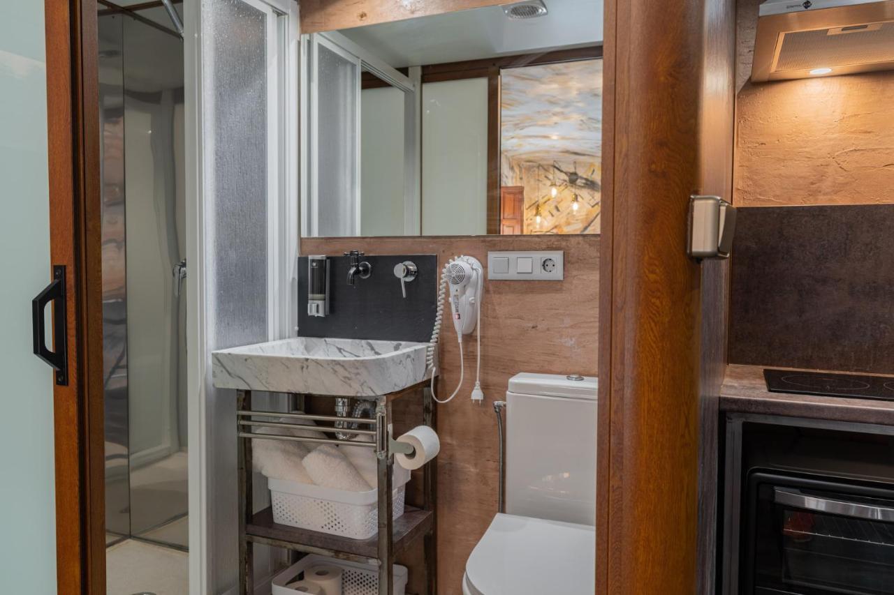 Domus Lapidis - La Galeria Apartment Bogarra Ngoại thất bức ảnh